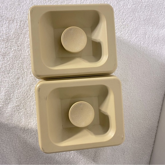 Vintage Ekco Beige Painted Metal Coffee Tea Canisters W Plastic Lids - Picture 13 of 13